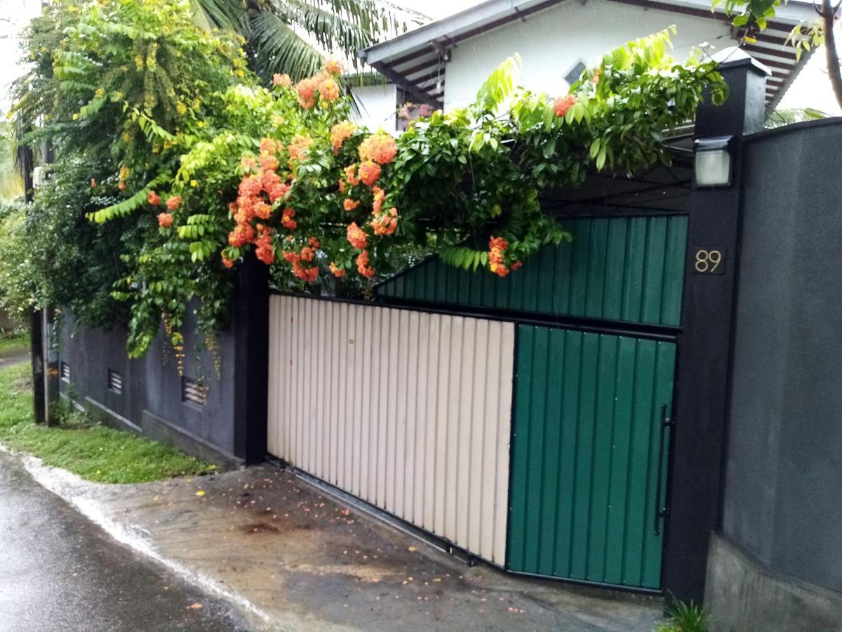 Sunny Side 89 Hotel กอลล์ ภายนอก รูปภาพ